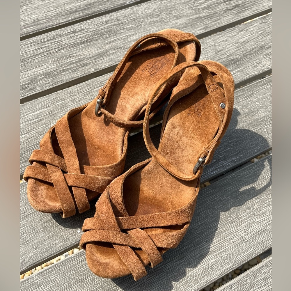 Cognac suede strappy platform by UGG